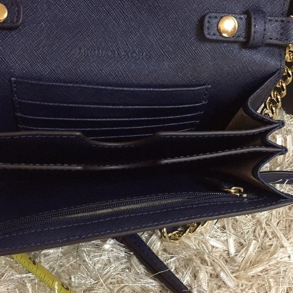 Michael Kors Jet Set Travel Phone Crossbody Bag - Picture 7 of 15